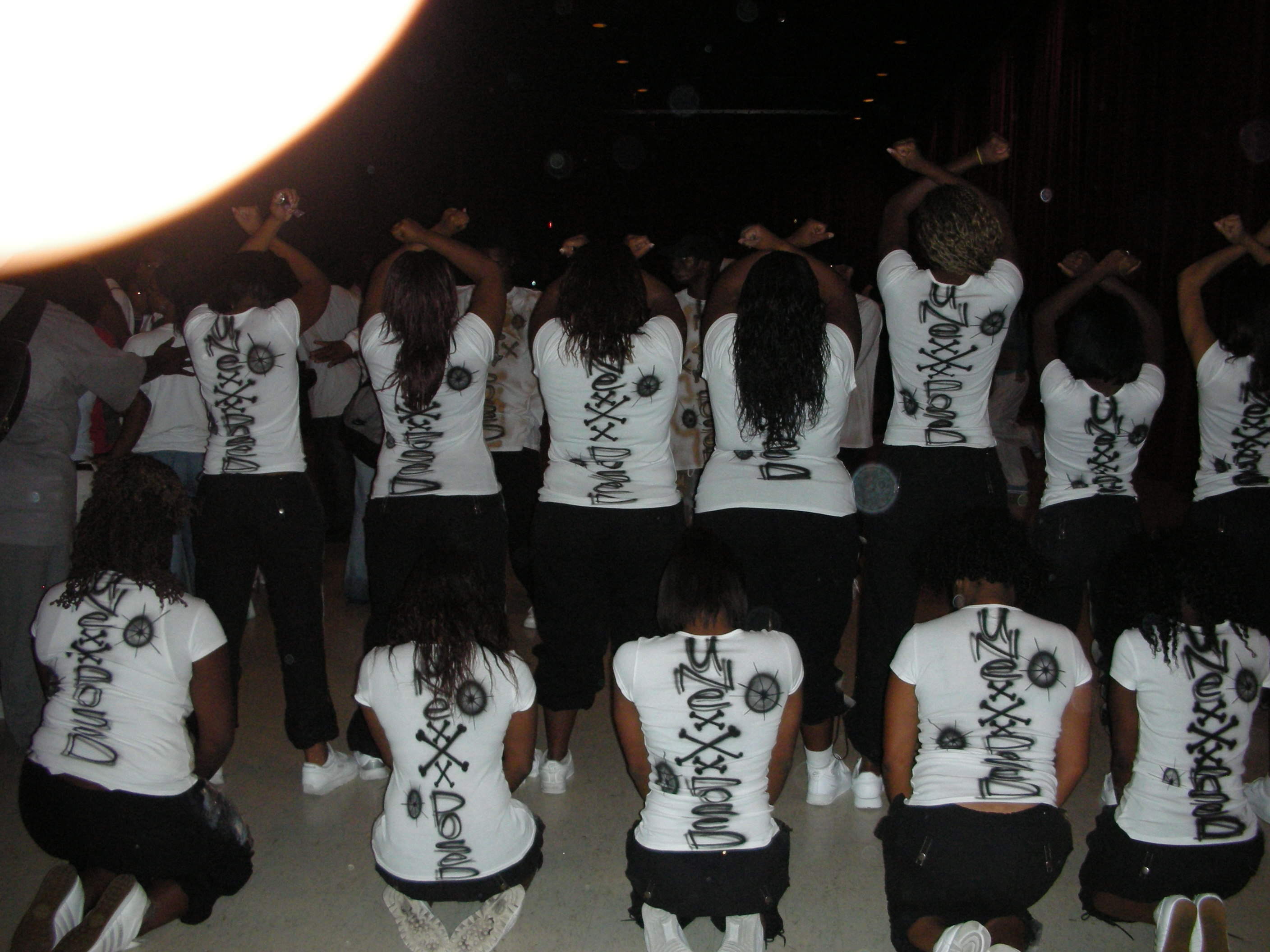 girlsback.jpg